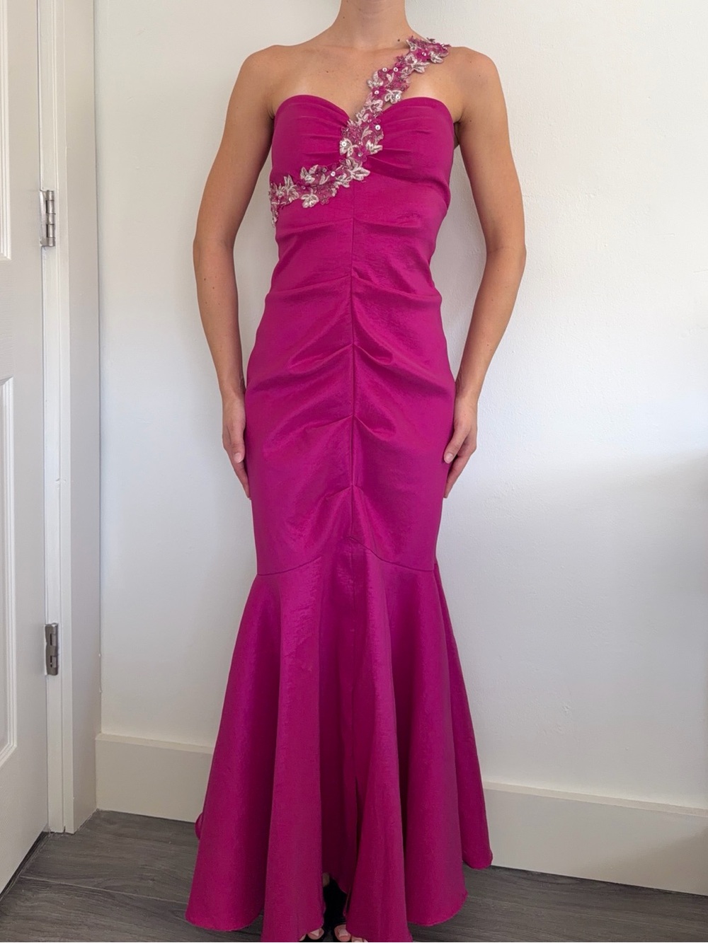 Vintage Xscape Fuchsia One Shoulder Mermaid Gown – Size 6